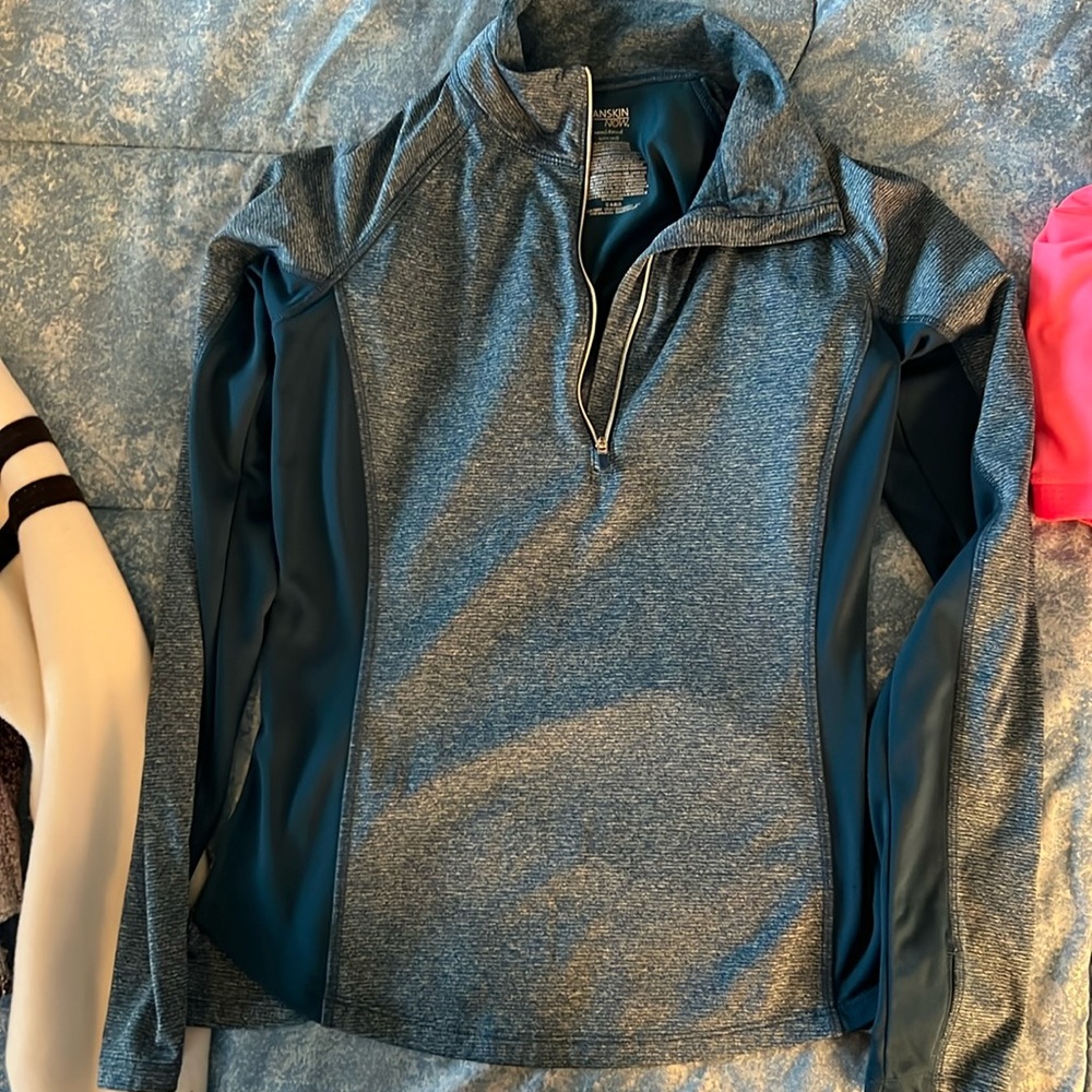 Danskin, women’s top, green, long sleeve